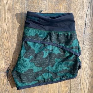 Lululemon Speed Up Low Rise Short 2.5”